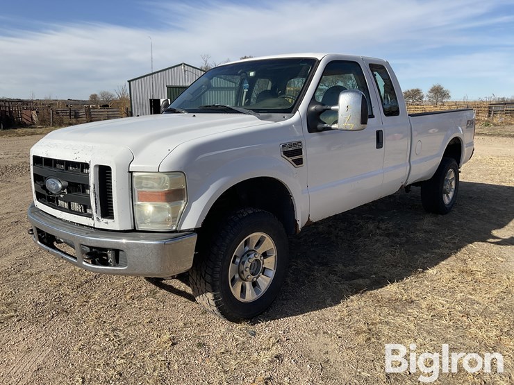 ford-f350-xl-image-1