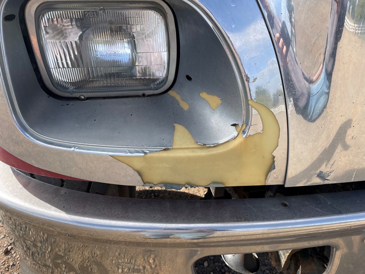 international-7400-image-42