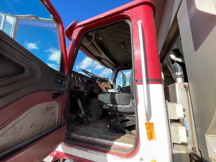 international-2000-image-25