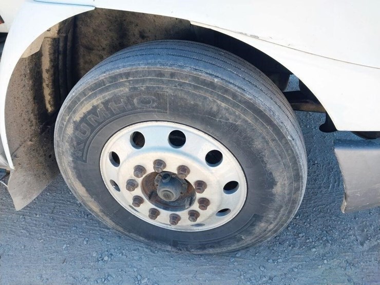 2006-international-8600-image-5