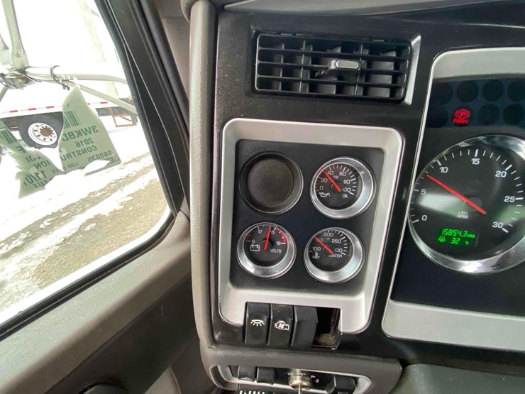 2016-kenworth-t400-image-51