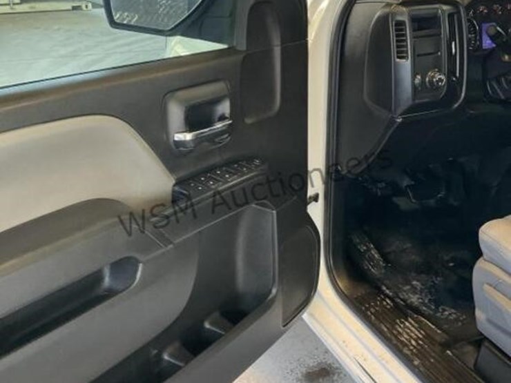 2016-chevrolet-silverado-1500-image-23