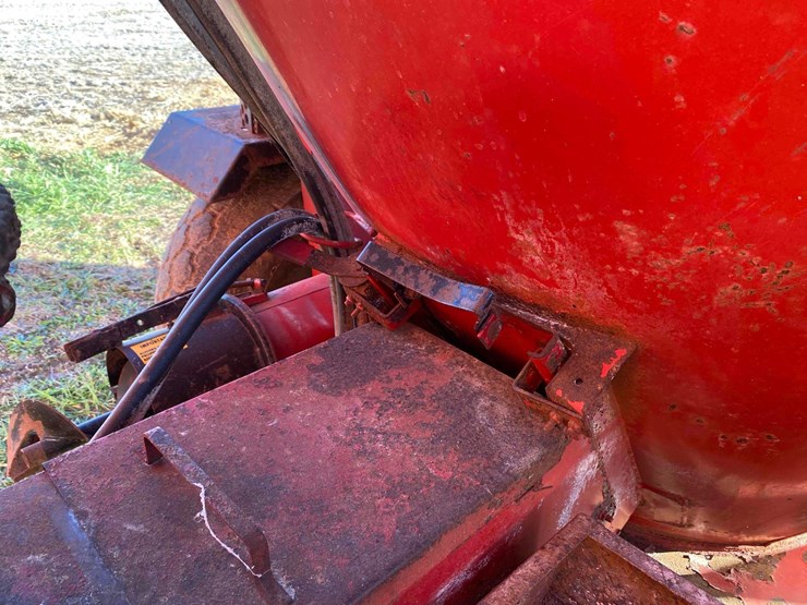 case-ih-1350-image-18