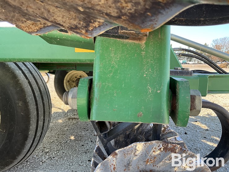 great-plains-3000tt-image-15