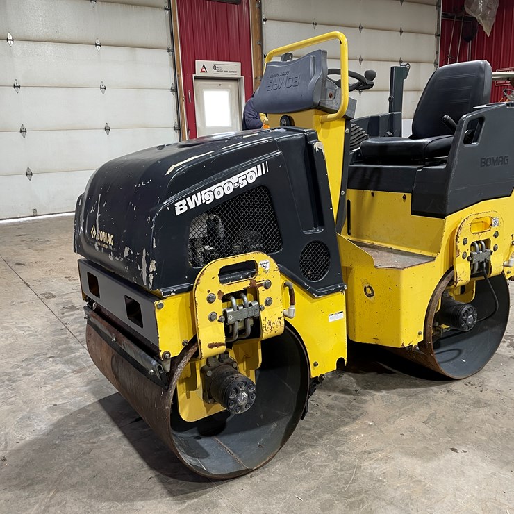 2014 BOMAG BW900-50