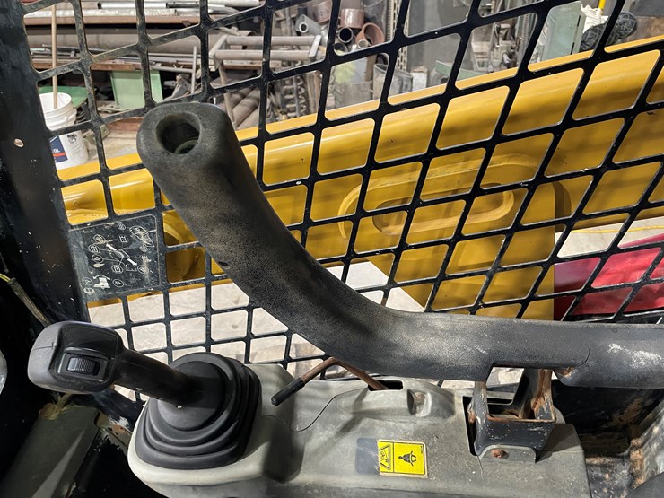 caterpillar-249d-image-26