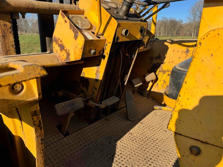 massey-ferguson-2500-image-20