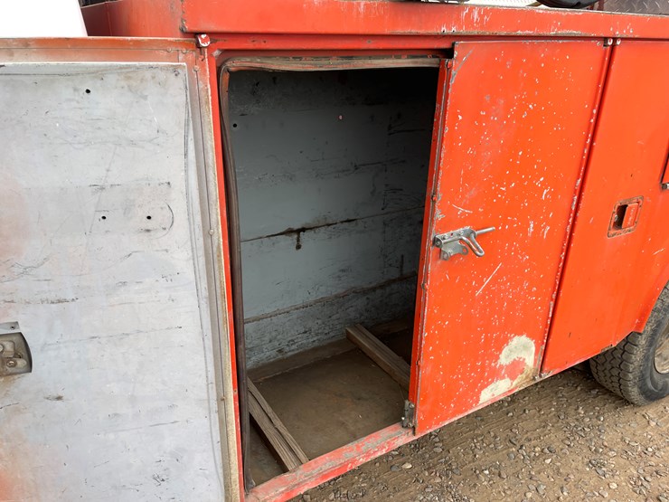 #1143-•-1999-ford-service-truck-(has-mn-title)-image-16