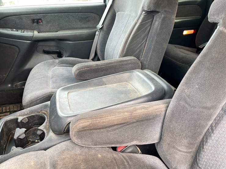 chevrolet-silverado-1500hd-image-70