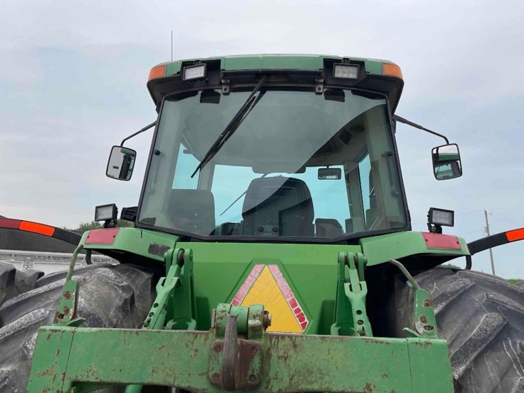 john-deere-8300-image-24