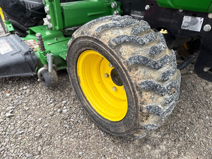 john-deere-1023e-image-11