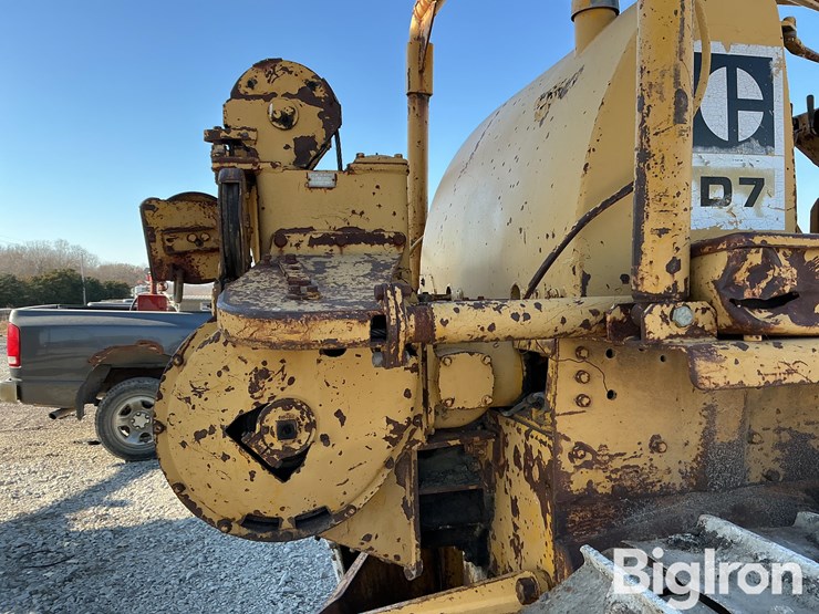 caterpillar-d7-image-19