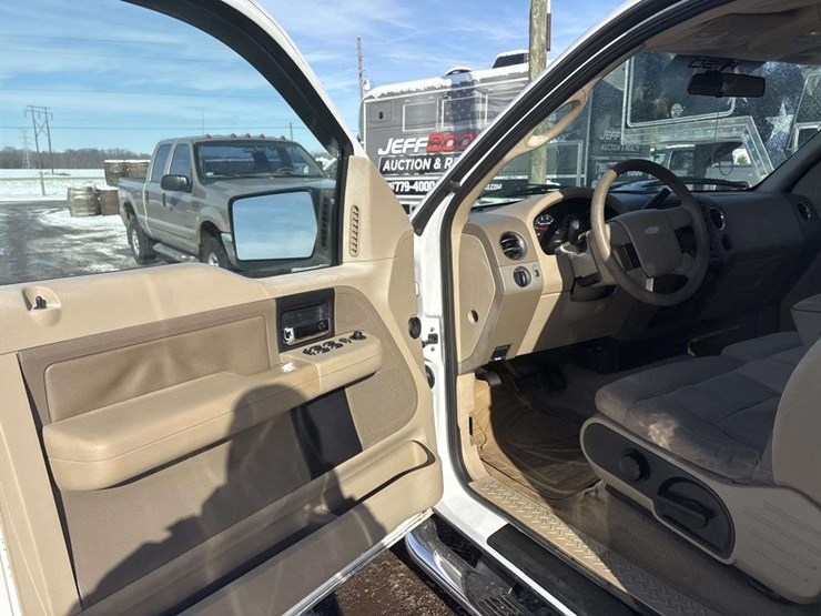 2004-ford-f150-xlt-image-12