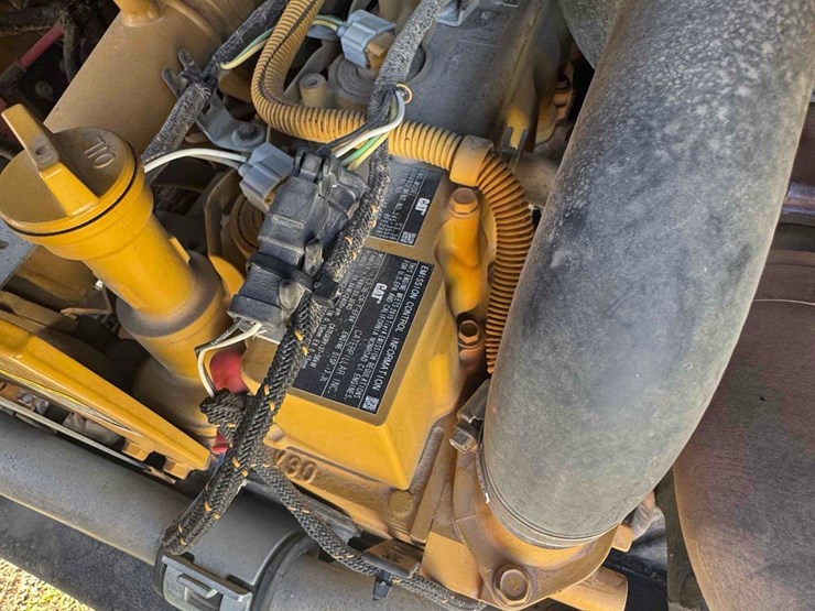 caterpillar-236d-image-44