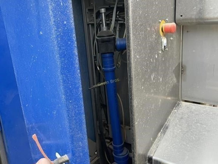 delavel-classic-vms-milking-robot-image-5