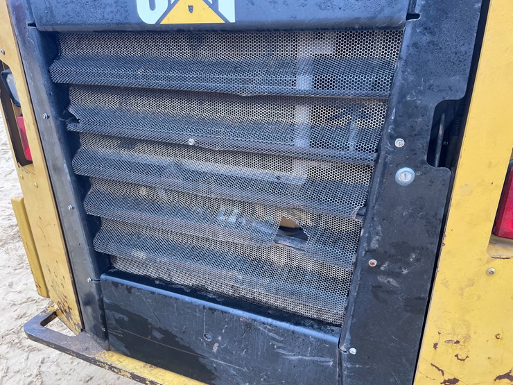 caterpillar-279d-image-16