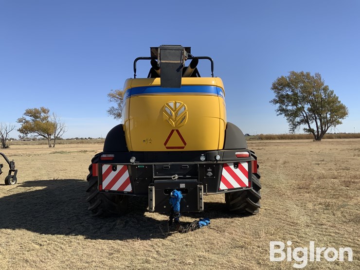 new-holland-fr850-image-6