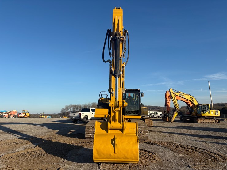 caterpillar-330-image-31