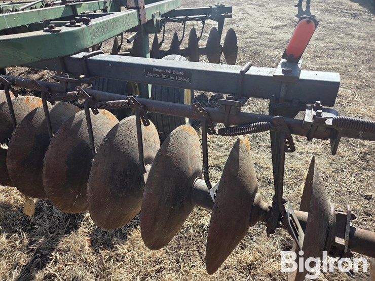 john-deere-210-image-19