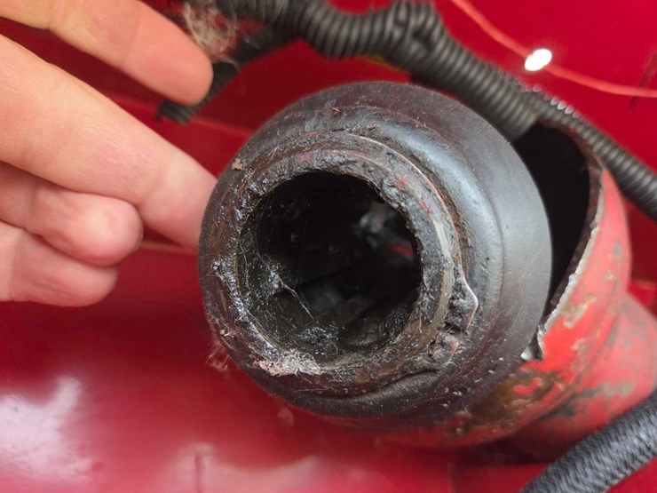 new-holland-664-image-31