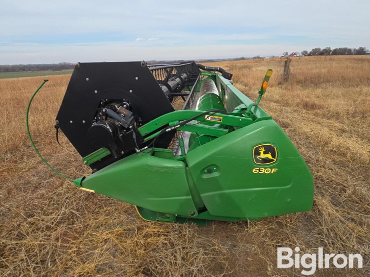 john-deere-630f-image-8