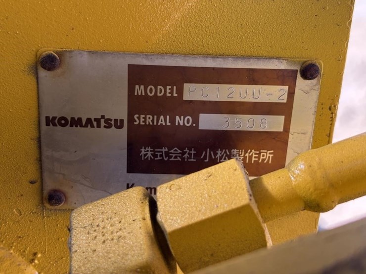 komatsu-pc12uu-2-image-38