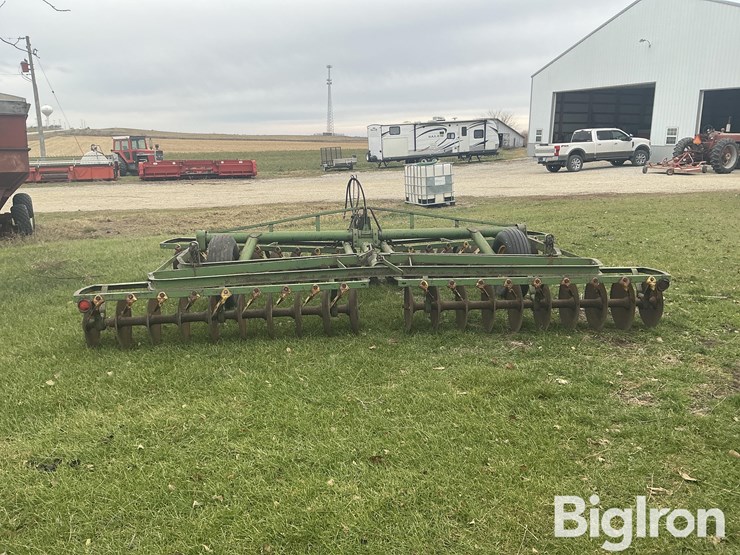 john-deere-14-image-6