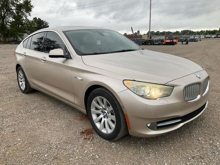 #2053-•-2010-bmw-550gt-car*-image-8