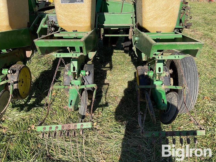 john-deere-7000-image-16