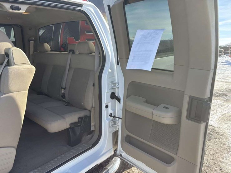 2004-ford-f150-xlt-image-14