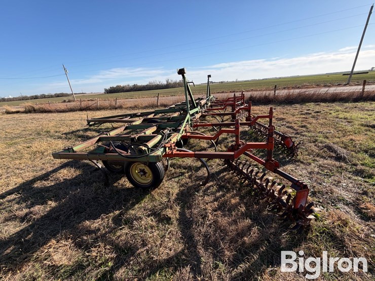 john-deere-25-image-8