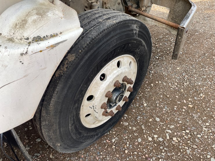 #1107-•-1994-international-truck-tractor-(has-mn-title)-image-14