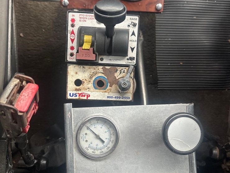 1999-kenworth-t800-image-27