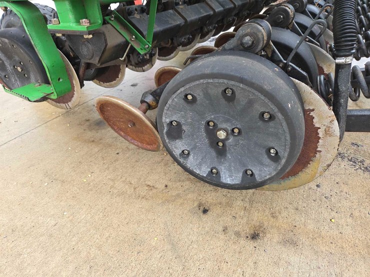 john-deere-1590-image-26