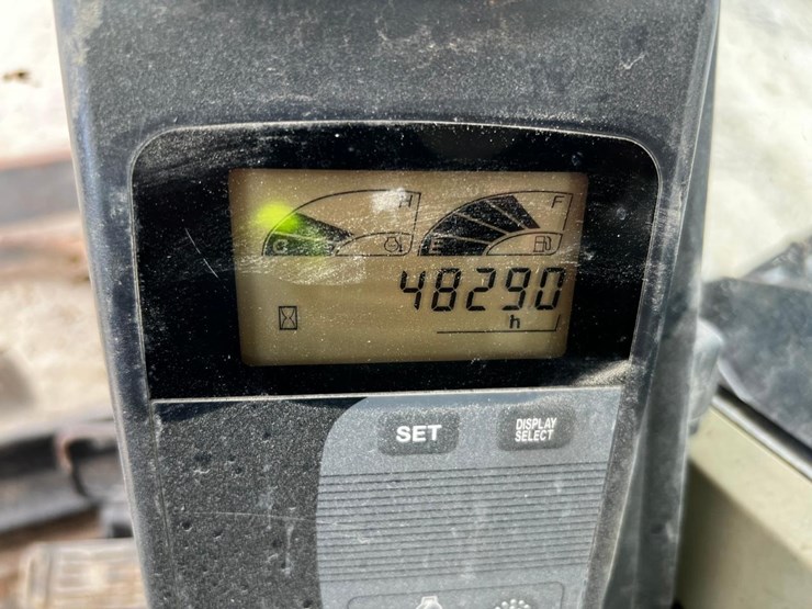 2010-john-deere-60d-image-28