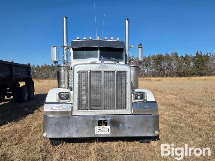 peterbilt-379-image-2