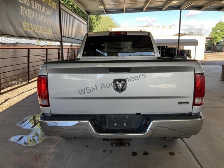 2011-dodge-1500-image-6