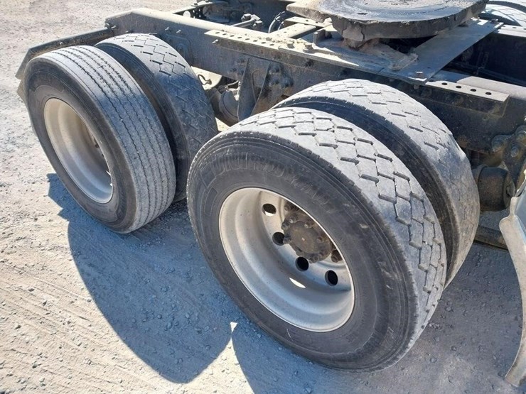 2006-international-8600-image-7