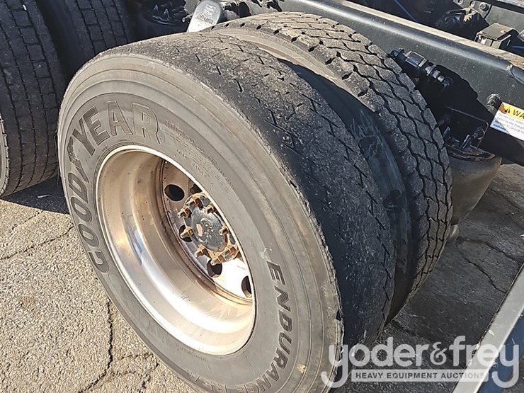 2018-freightliner-cascadia-image-11