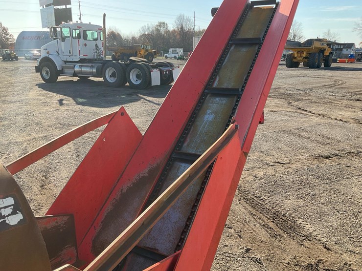 blockbuster-14-12-image-17