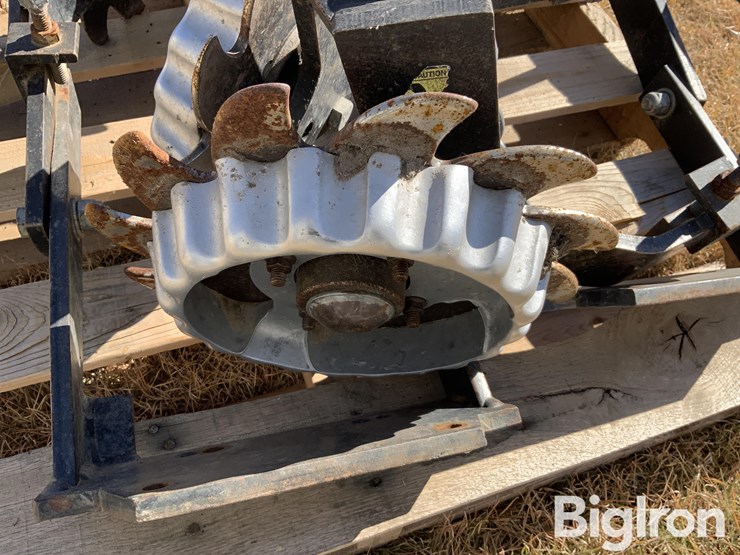 john-deere-banded-row-cleaners-image-9