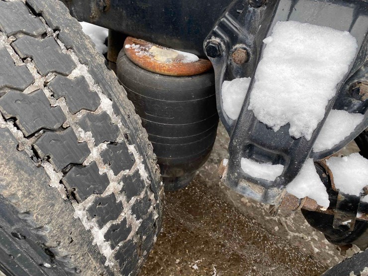 2016-kenworth-t400-image-15