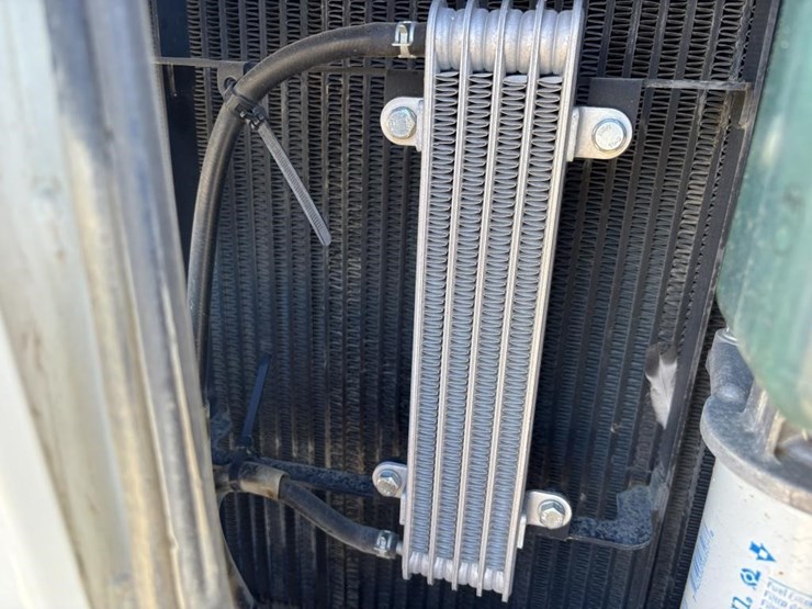 takeuchi-tb240-image-50