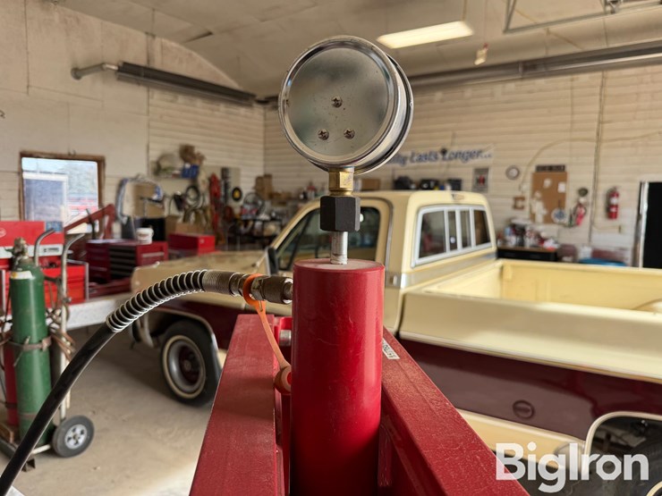 hydraulic-press-image-18