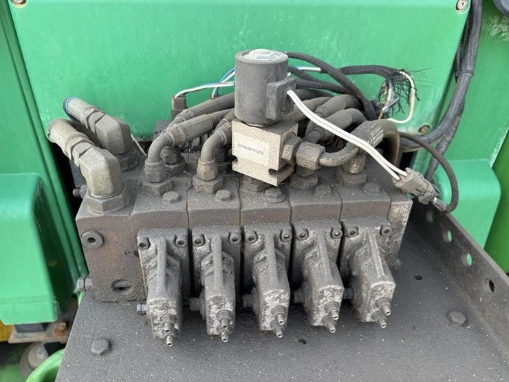 john-deere-7220-image-14