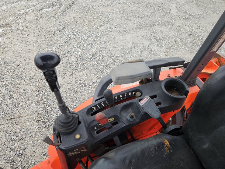 kubota-b26-image-21