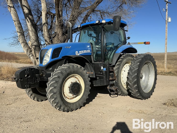 new-holland-t7.250-image-1