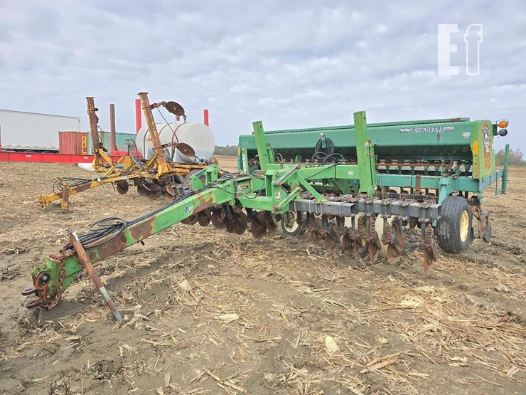 john-deere-1520-image-1