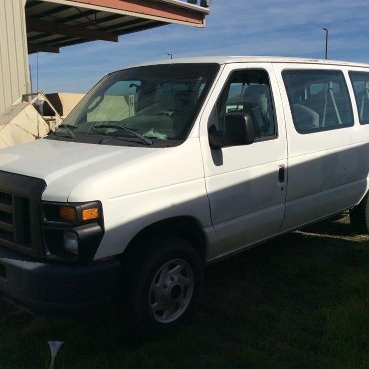 2009 FORD E350