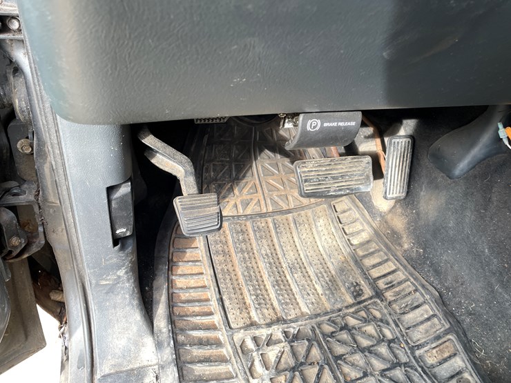 chevrolet-silverado-1500hd-image-76